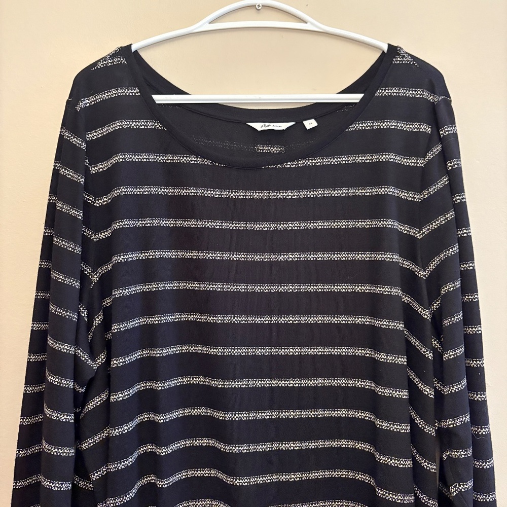 Reitmans Black & White Striped Knit Top with Button Back – Plus Size 3X EUC - Picture 4 of 13
